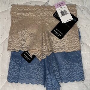 Vanity Fair Lace Trimmed Boy Shorts in Beige  size 6